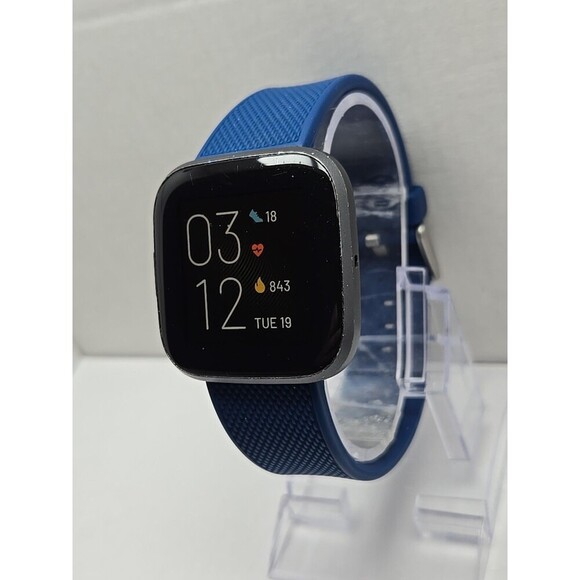 Fitbit Versa 2 Smartwatch Gray 40mm Alexa WR50M Always On Display -  No Charger - Picture 2 of 10